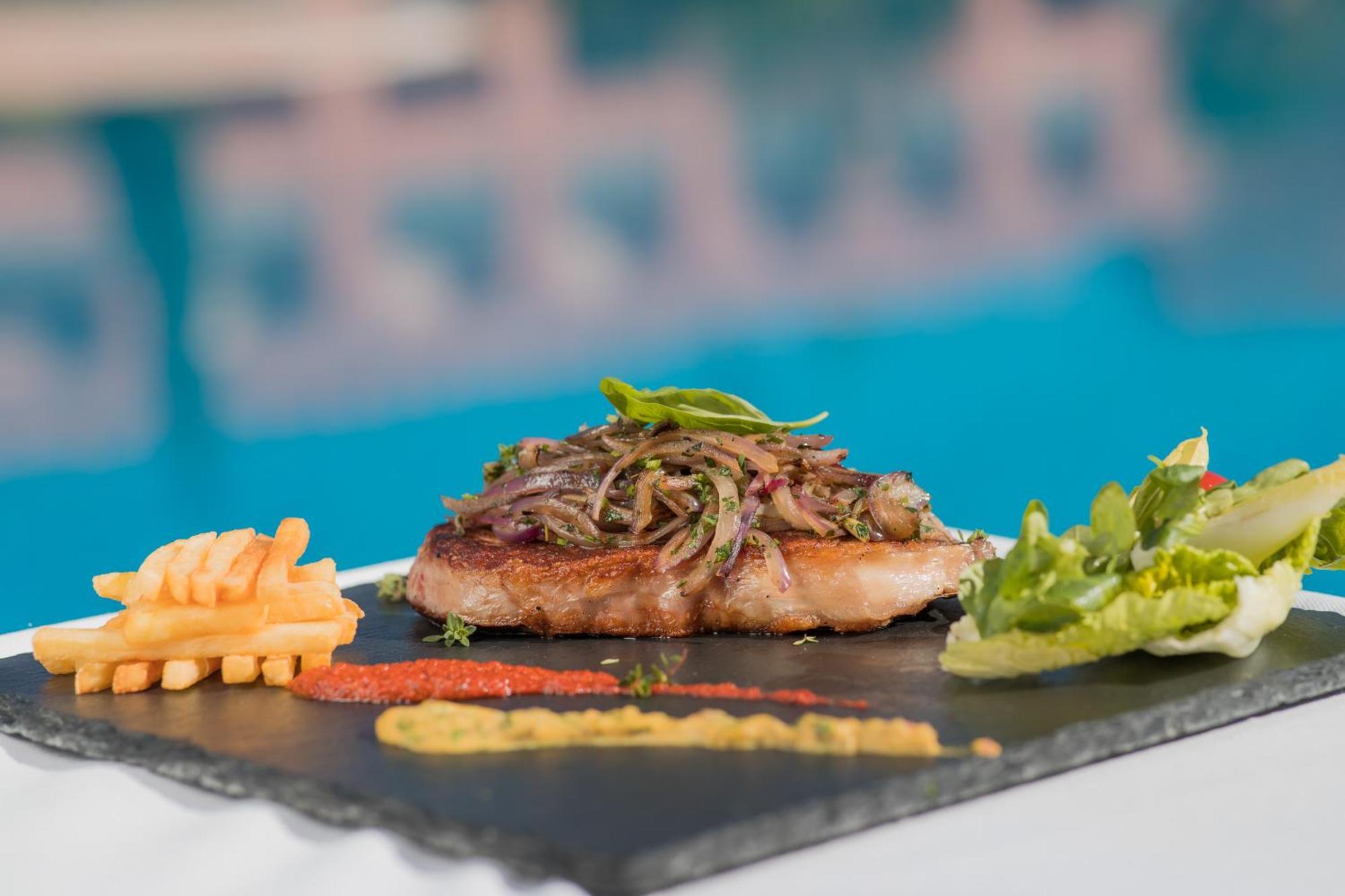 Grand Mogador Agdal & Spa Marraquexe Exterior foto A steak prepared with the method of cooking